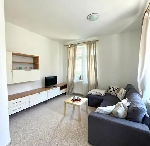 아파트 Utulny V Centru Pece Pod Snezkou 315 트러트노브